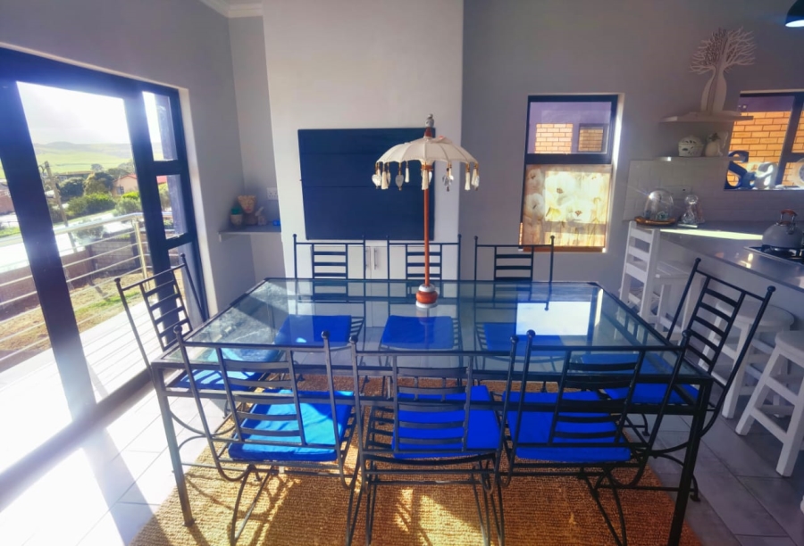  Bedroom Property for Sale in Fraaiuitsig Western Cape